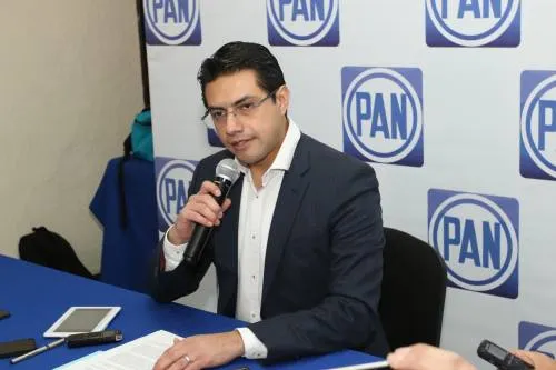 PAN Puebla interpone queja ante el INE por rebase de tope de precampaña de Barbosa
