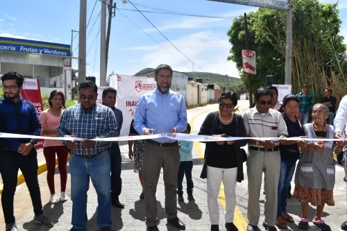 Rodolfo Huerta sigue inaugurando obras en Ocoyucan