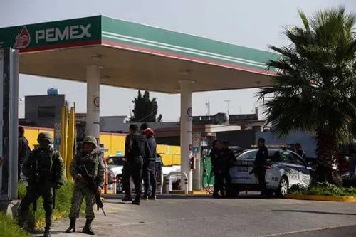 Cuatro gasolineras en Puebla capital son propiedad de “El Cachetes”