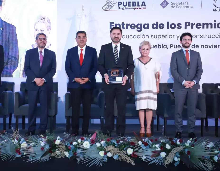 Sergio Salomon Cespedes Peregrina Premios Anuies