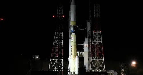 China lanzó este lunes con éxito al espacio un satélite de oceanografía en el marco de una misión co