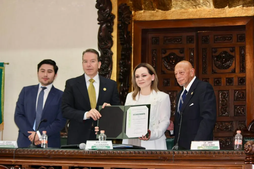 Ofrece Claudia Valle conferencia sobre la Reforma al Sistema de Justicia en la Escuela Libre de Derecho de Puebla