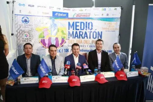 Gobiernos Municipales y del Estado, presentan Medio Maratón del Día del Papá San Andrés Cholula