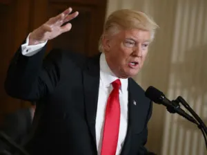Trump niega que restricción sea ‘prohibición antimusulmana’