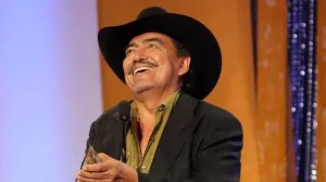 En lecho de muerte demandaron a Joan Sebastian por herencia para hija