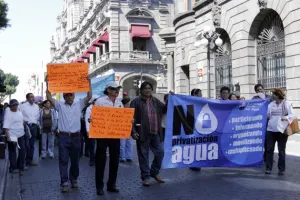 Diputados deberán responder el martes sobre consulta por concesión del agua