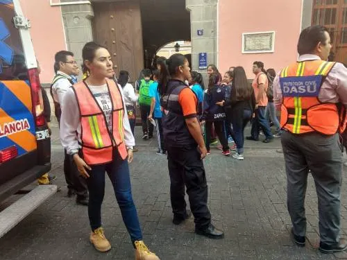 Falsa alarma de bomba genera movilización en la prepa Zapata