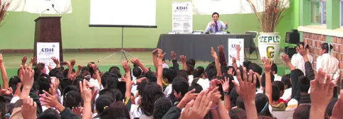 Jóvenes entre 12 y 17 años se ubican en segmento mayoritario en el uso de internet