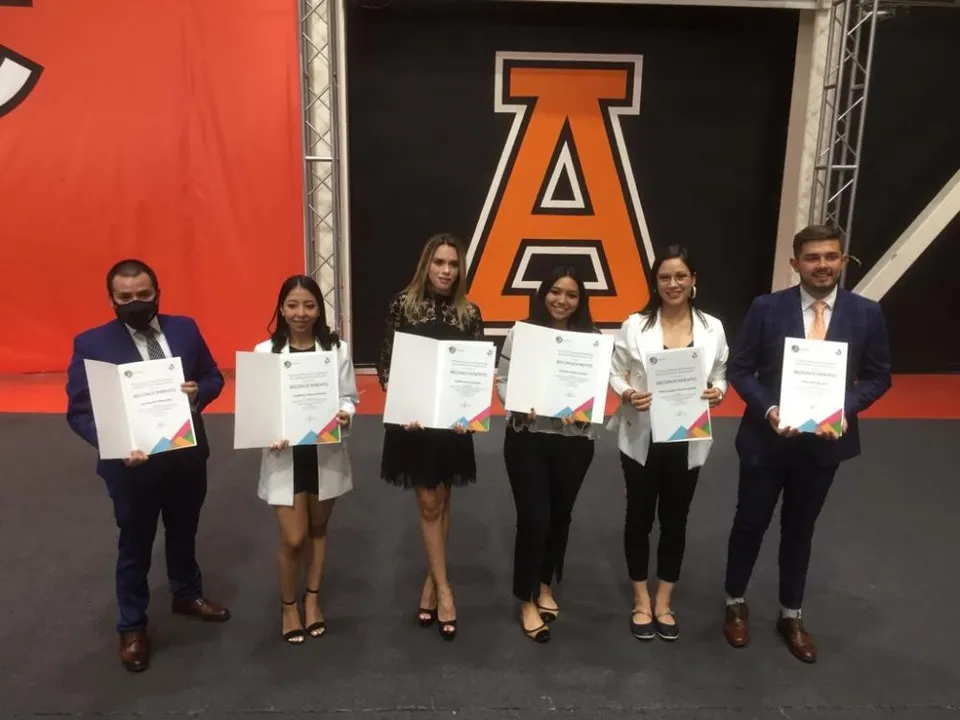 Egresado de la Anáhuac Puebla recibe Premio Nacional Egel Ceneval