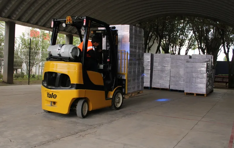 Gobierno de Tonantzin Fernández recibe apoyos alimentarios para grupos vulnerables