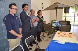 Con acciones contundentes conmemora San Pedro a sus abuelitos