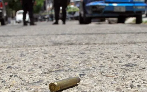 Balean a mujer en intento de asalto a ruta 58 en Puebla