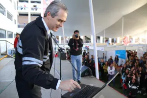 Rector de UAPEP anuncia sistema de comunicación Universitario UPRESS
