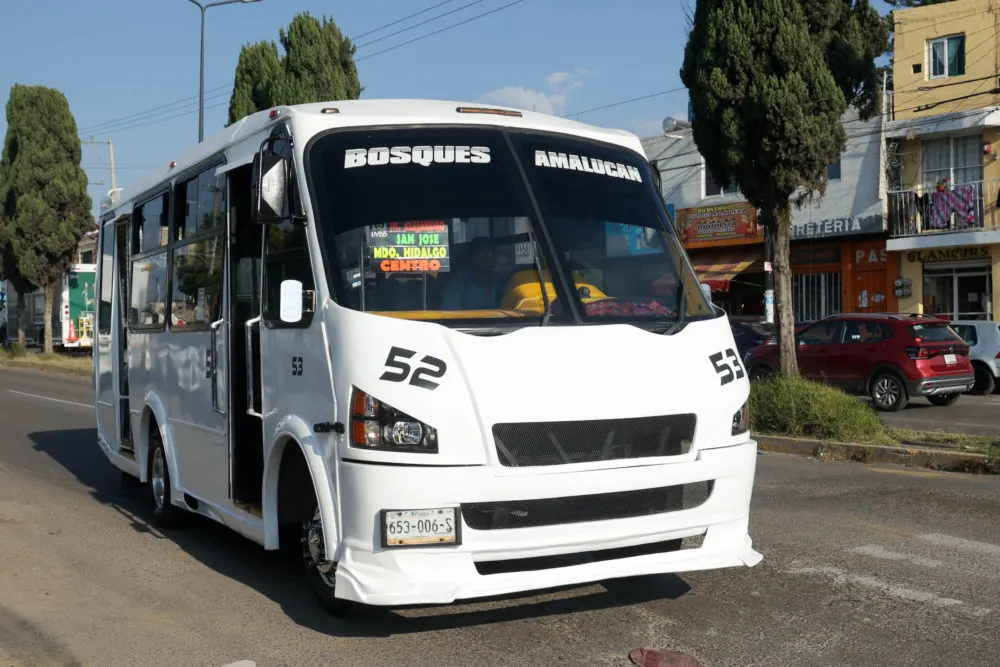 SMT advierte sanciones a ruta 52 por extender trayecto sin autorización