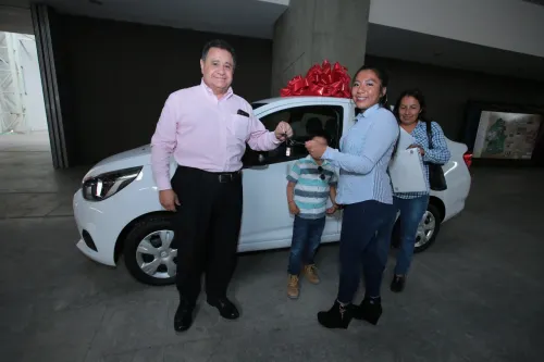 Feria de Puebla 2019 entrega automóvil último modelo
