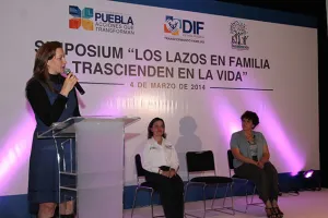 Arranca SEDIF celebración del Mes de la Familia con simposio
