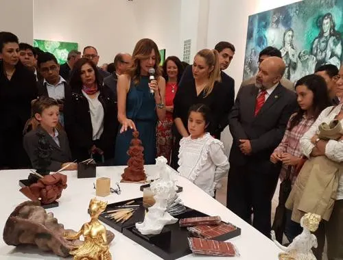 Reabre la galería de arte del CCU BUAP con dos exposiciones: Legado, de Vera André, y Dream On