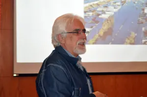 Radio de seguridad del volcán debería ser de hasta 7 kilómetros: Aurelio Fernández