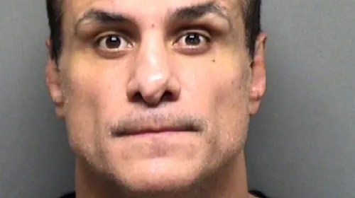 Detienen a Alberto del Río por agresión sexual