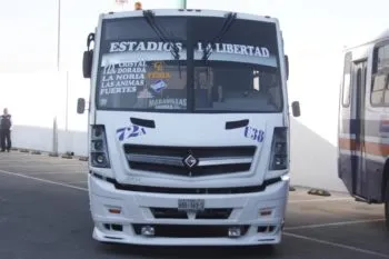 Seis sujetos despojaron de sus pertenencias a los pasajeros de una unidad de la ruta 72-A durante esta mañana