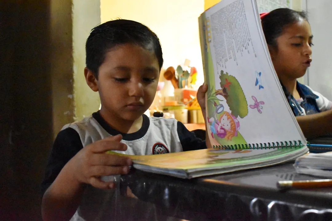 Analizan federación y estados regreso a clases presenciales con semáforo verde