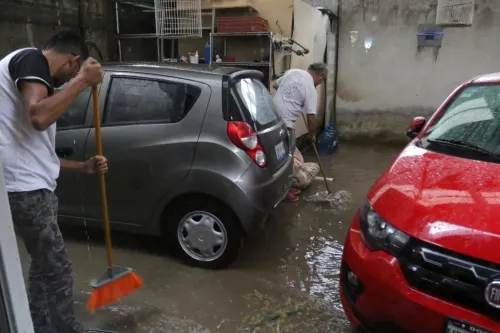Lluvia del sábado afecta a vecinos del nororiente de la ciudad, piden apoyo de las autoridades