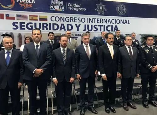 Conocimiento, herramienta para comprender el tema de seguridad y fortalecer formación policial: AEO