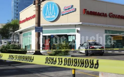 Dictamen revela la causa de muerte de la mujer asesinada afuera de farmacia Guadalajara
