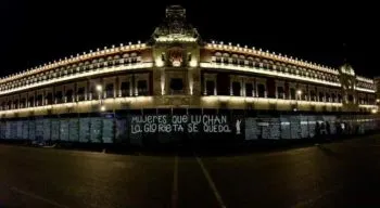 Presidencia pide que las protestas del 8 de marzo sean pacíficas y sin violencia 