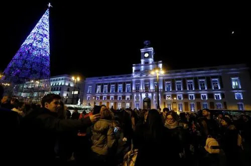 Madrid enciende la iluminación navideña
