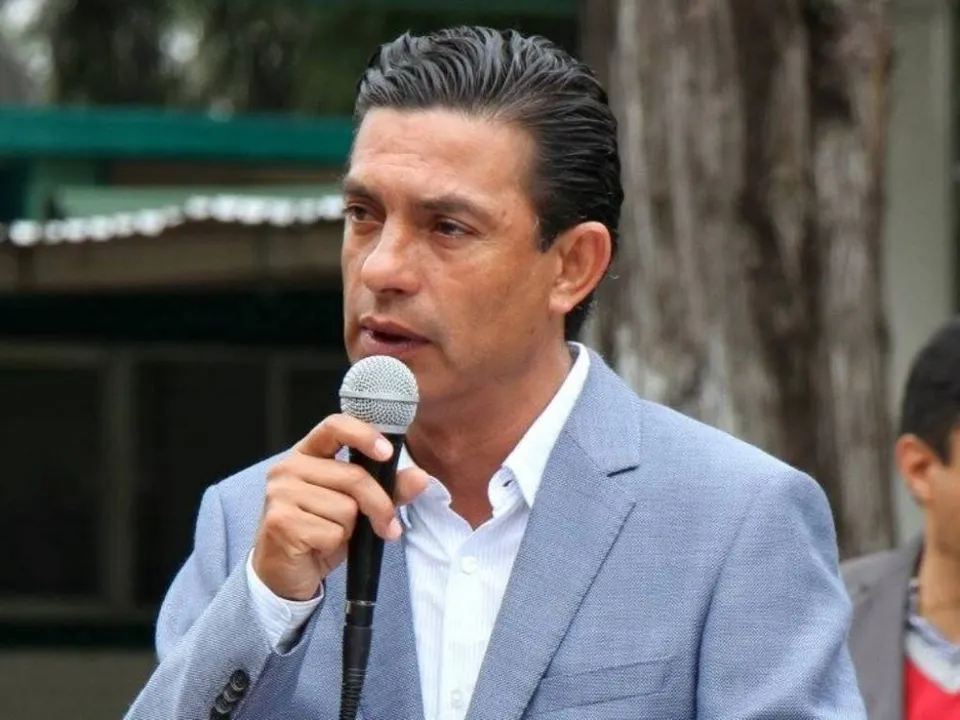 Líder del PRD poblano llama a no participar en el proceso de revocación de mandato
