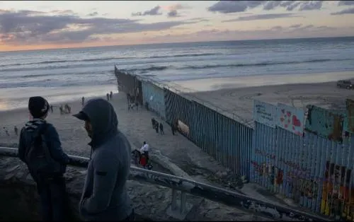 La Casa Blanca analiza “opciones disponibles ” para construir muro