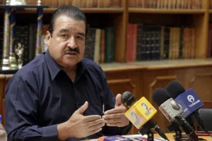 SNTSS alerta por defraudadores en ventas de plazas