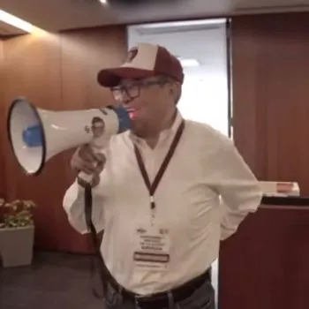 Asiste Ricardo Monreal a evento por la soberanía energética