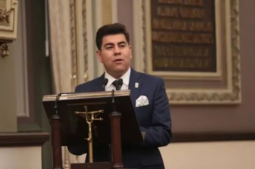 Rechaza diputado secuestro de niña; advierte que se defenderá legalmente