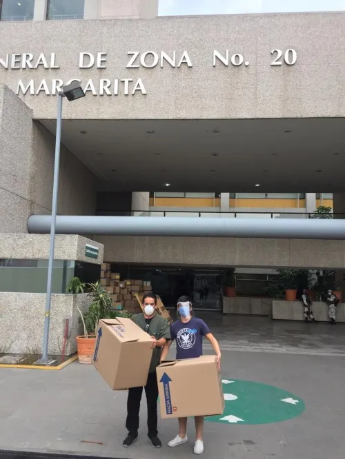 Tec de Monterrey campus Puebla produce y dona caretas para personal médico