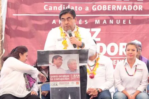 Propone Miguel Barbosa estimular el campo de la mixteca poblana para sacarla de la marginación