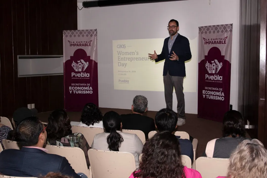 Carlos Campos Conferencia Emprendedoras