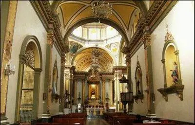 Ladrones se llevan una alcancía vacía de iglesia de Acatzingo