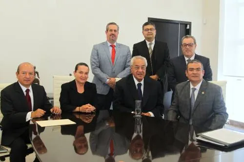 Consejo de Notarios de Puebla respalda gestión de Guillermo Pacheco Pulido