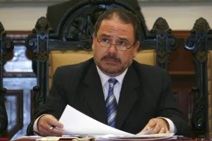 De afiliaciones corporativas, obras para el lucimiento personal y promociones académicas