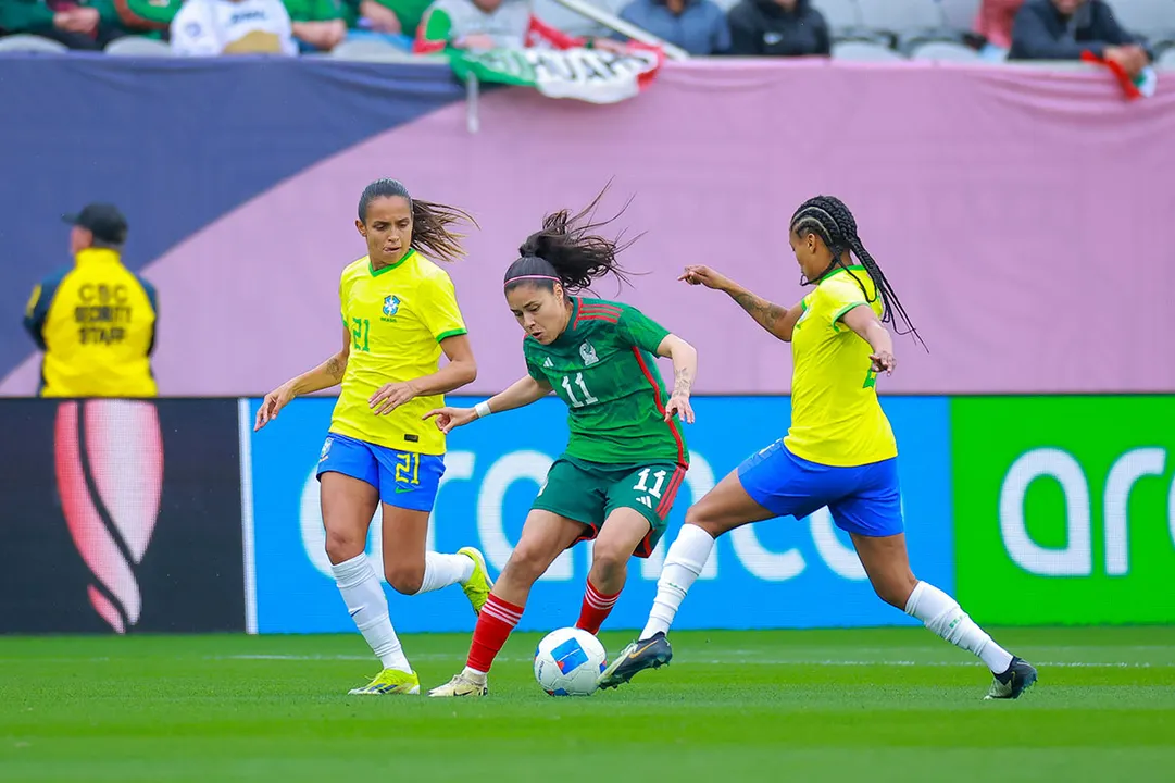 Jacqueline Ovalle Mexico Brasil