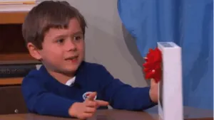 VIDEO: Niño genio prefiere rompecabezas en lugar de tablet