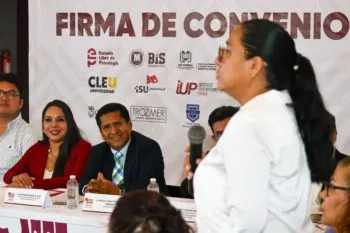 San Pedro Cholula firma convenio con 13 universidades para otorgar becas y descuentos a estudiantes