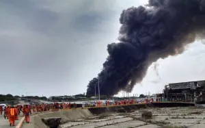 Explosión en Complejo de Pemex deja 3 muertos