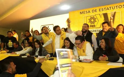 PRD aprueba propuesta de dirección nacional y eliminar corrientes internas