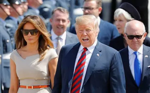 Trump llega a Londres para iniciar su visita oficial