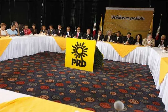 Morena podría convertirse en partido político
