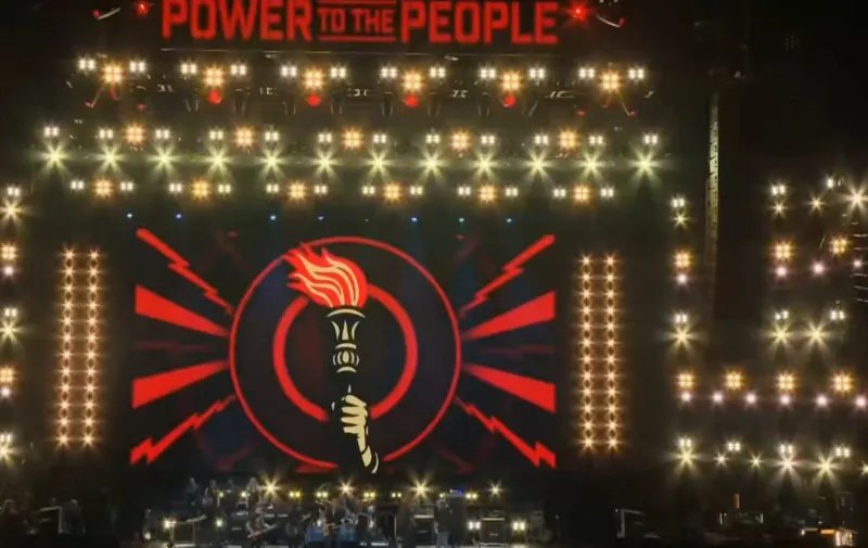 Tom Morello y Bruce Springsteen lanzan mensajes contra Trump durante el festival Power to the People