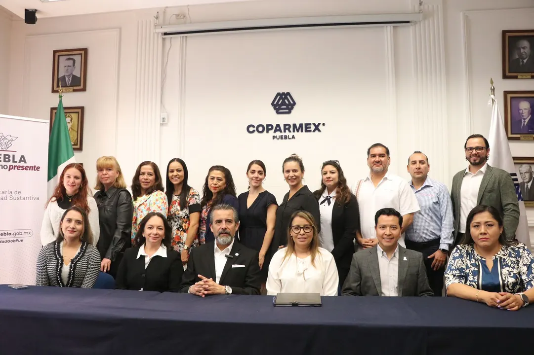 Gobierno de Puebla impulsa la oferta laboral para las mujeres mediante firma de convenio